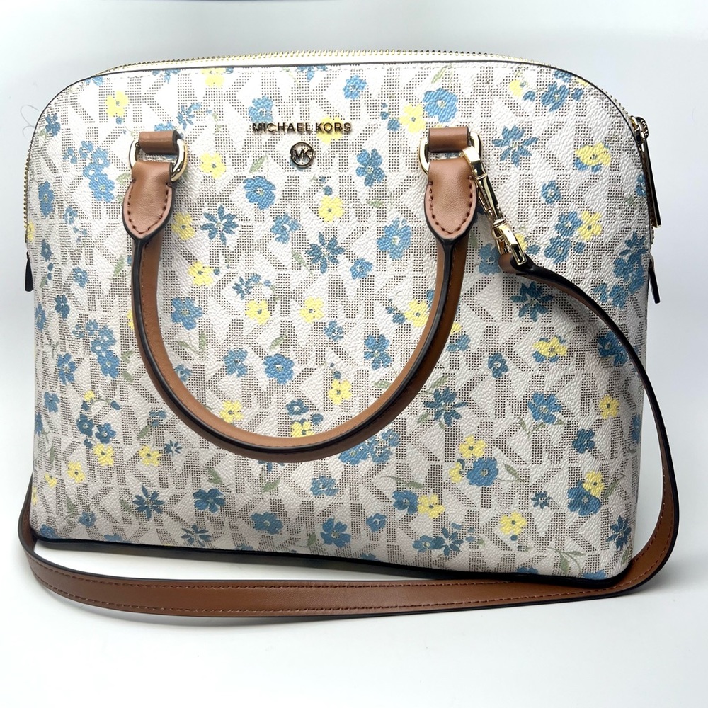 NWT MICHAEL KORS CINDY LG DOME SIGNATURE LOGO VANILLA LEATHER SATCHEL BAG - Picture 5 of 15